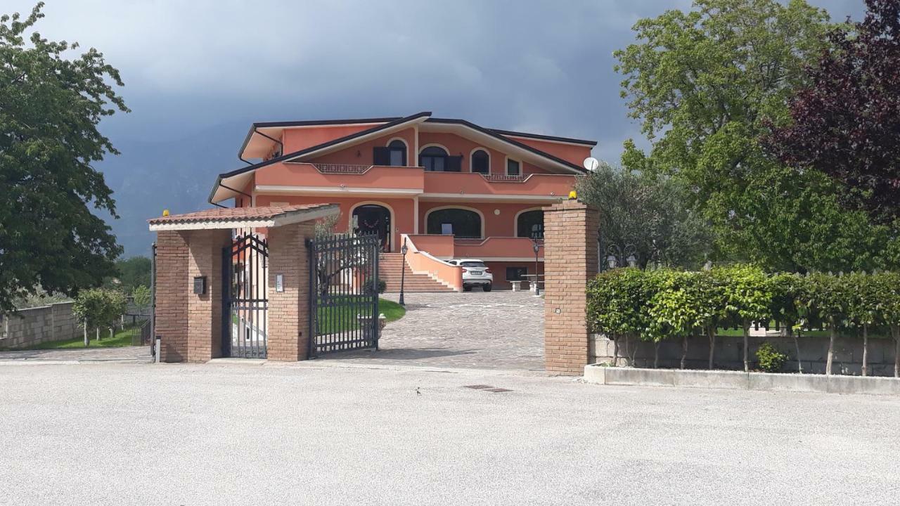 Hotel Agriturismo Carlo Cioffi Rotondi Zewnętrze zdjęcie